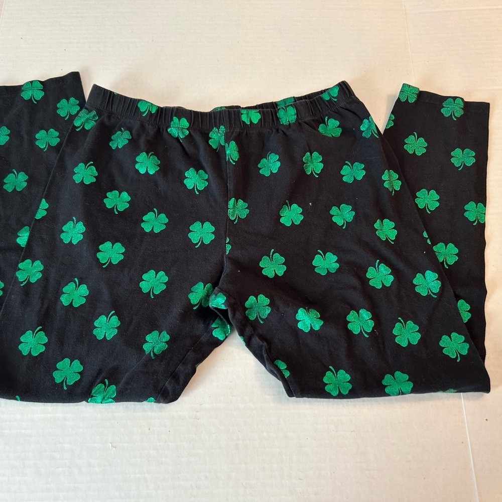 No Boundaries Black Leggings with Green Clover Design size XL (15-17)